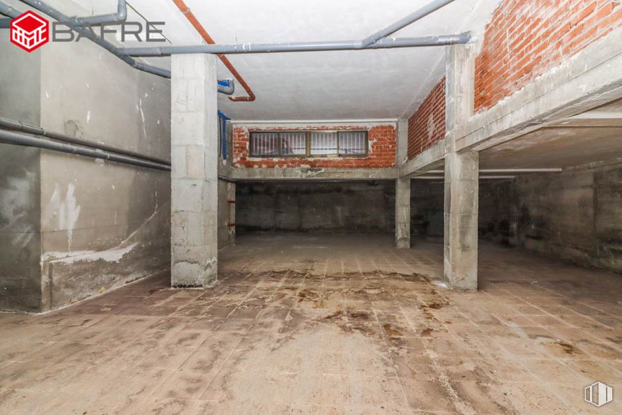 Nave en venta en Casco urbano, Leganés, Madrid, 28914 con edificio, ventana, suelo, madera, suelos, casa, material compuesto, hall, hormigón y techo alrededor