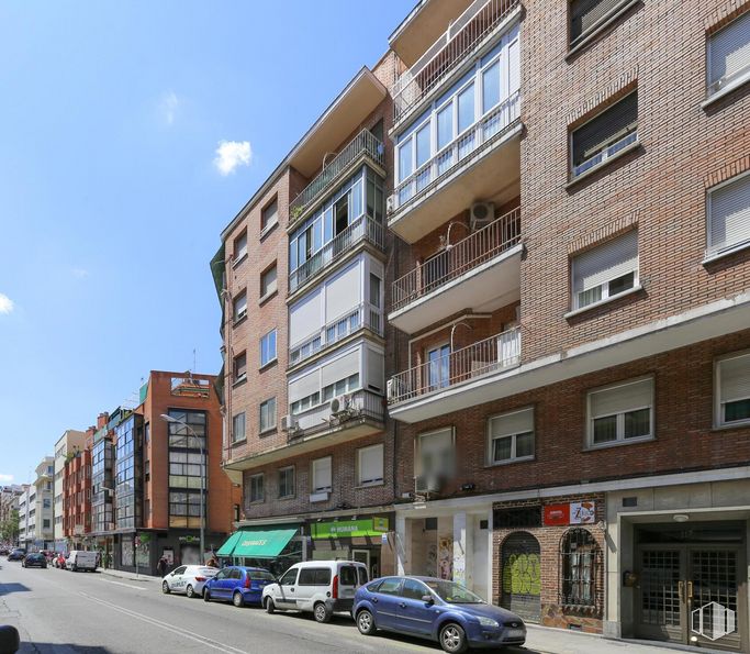 Local en venta en Calle Zabaleta, 5, Chamartín, Madrid, 28002 con coche, edificio, ventana, vehículo terrestre, rueda, propiedad, cielo, neumático, vehículo y nube alrededor