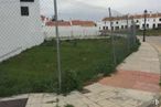 Land for sale at Calle Medina, Cogolludo, Guadalajara, 19230 with plant, building, window, cloud, sky, road surface, land lot, asphalt, house and neighbourhood around