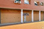 Retail for sale & for rent at Calle Alcalde Pablo Montero y Montero, 1, Leganés, Madrid, 28914 with window, wood, road surface, architecture, brick, asphalt, brickwork, wall, tints and shades and facade around