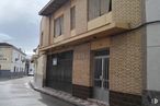 Retail for sale & for rent at Calle San Marcos, La Villa de Don Fadrique, Toledo, 45850 with window, house, door, building, cloud, sky, wood, fixture, road surface and brickwork around