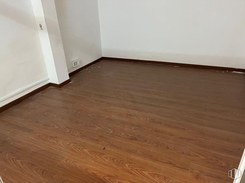 Local en alquiler en Zona Quintana, Ciudad Lineal, Madrid, 28027 con suelos, suelos de madera, suelo, madera, suelo laminado, marrón, madera dura, tinte para madera, tablón y barniz alrededor