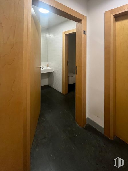 Oficina en alquiler en Príncipe de Vergara, 37, Salamanca, Madrid, 28001 con edificio, accesorio, madera, suelos, suelo, casa, madera dura, fregadero, escayola y hall alrededor