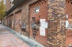 Retail for sale & for rent at Calle Océano Atlántico, 7, Coslada, Madrid, 28820 with building, window, infrastructure, brickwork, brick, architecture, tree, art, wood and wall around