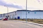 Industrial for sale at Zona Industrial, Ciempozuelos, Madrid, 28350 with sky, cloud, street light, car, tire, plant, asphalt, wheel, building and vehicle around