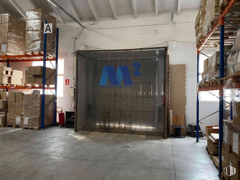 Industrial for sale at Polígono industrial San Fernando, San Fernando de Henares, Madrid, 28830 with metal, steel, aluminium and advertising around