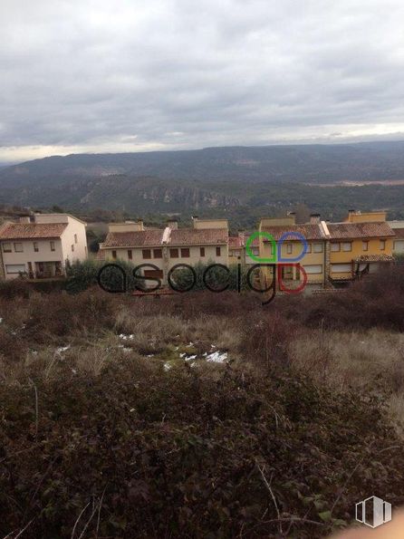 Land for sale at Calle Las Eras, Alocén, Guadalajara, 19133 with house, building, sky, cloud, plant, land lot, grass, window, plain and grassland around