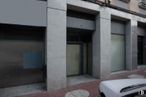 Local en venta en Calle Real, San Sebastián de los Reyes, Madrid, 28700 con coche, puerta, edificio, campana, sombra, exterior automotriz, iluminación automotriz, piso, puerta de vehículo y aparcamiento alrededor