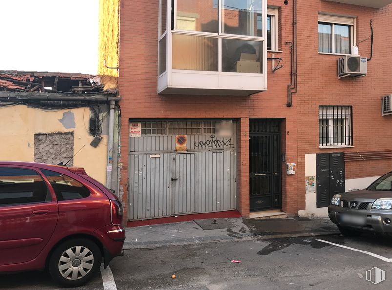 Nave en venta en Calle Faustino Osorio, 6, La Latina, Madrid, 28047 con rueda, coche, ventana, puerta, neumático, propiedad, vehículo, vehículo motorizado, edificio y iluminación automotriz alrededor