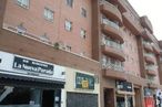 Local en venta en Avenida Juan Carlos I, Cuenca, 16004 con edificio, ventana, cielo, accesorio, diseño urbano, casa, condominio, fachada, material compuesto y ciudad alrededor