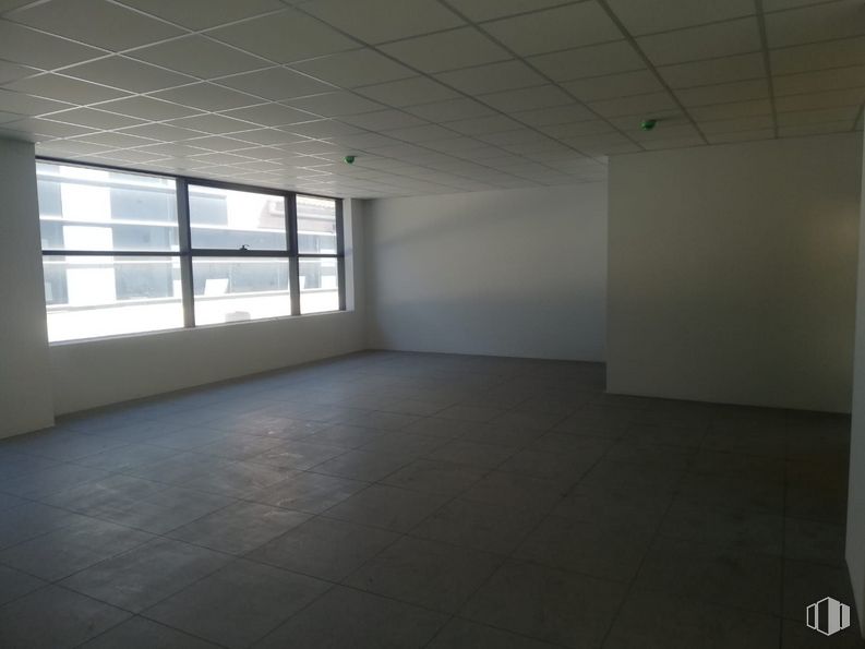 Oficina en venta en Calle Patrimonio Mundial, Aranjuez, Madrid, 28300 con ventana, accesorio, edificio, suelos, suelo, hall, sombra, madera, techo y vidrio alrededor