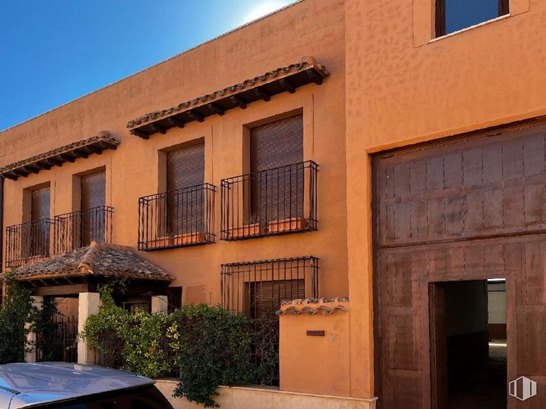 Nave en venta en Calle 2, 4, Consuegra, Toledo, 45700 con ventana, planta, edificio, propiedad, puerta, madera, casa, sombra, fachada y inmobiliario alrededor