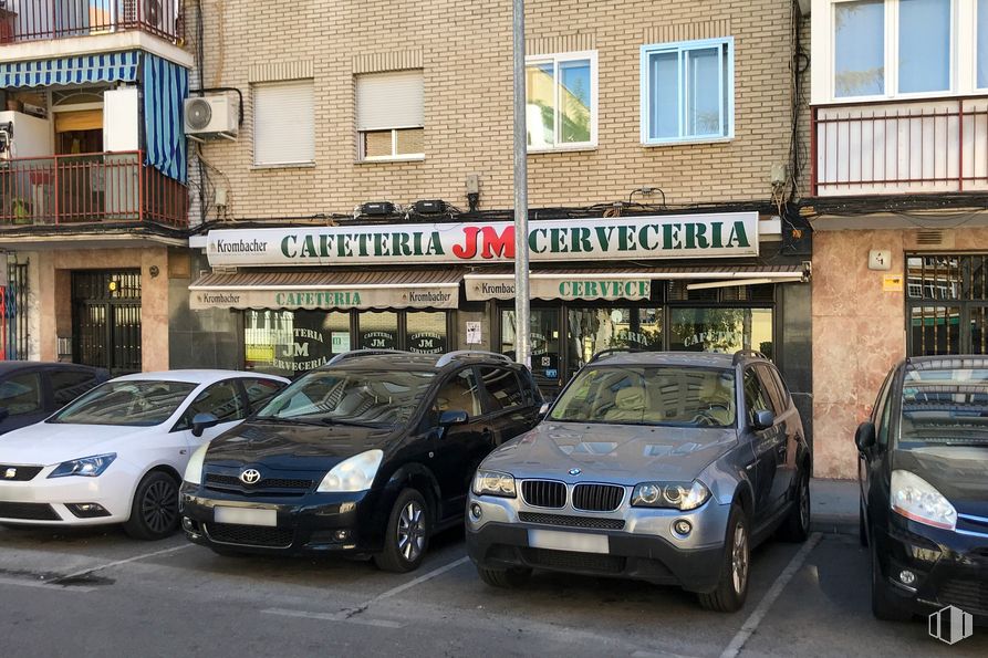 Local en alquiler y venta en Calle Lima, 4, Fuenlabrada, Madrid, 28944 con coche, neumático, ventana, luz de estacionamiento automotriz, vehículo terrestre, rueda, vehículo, placa de matrícula del vehículo, vehículo motorizado y campana alrededor