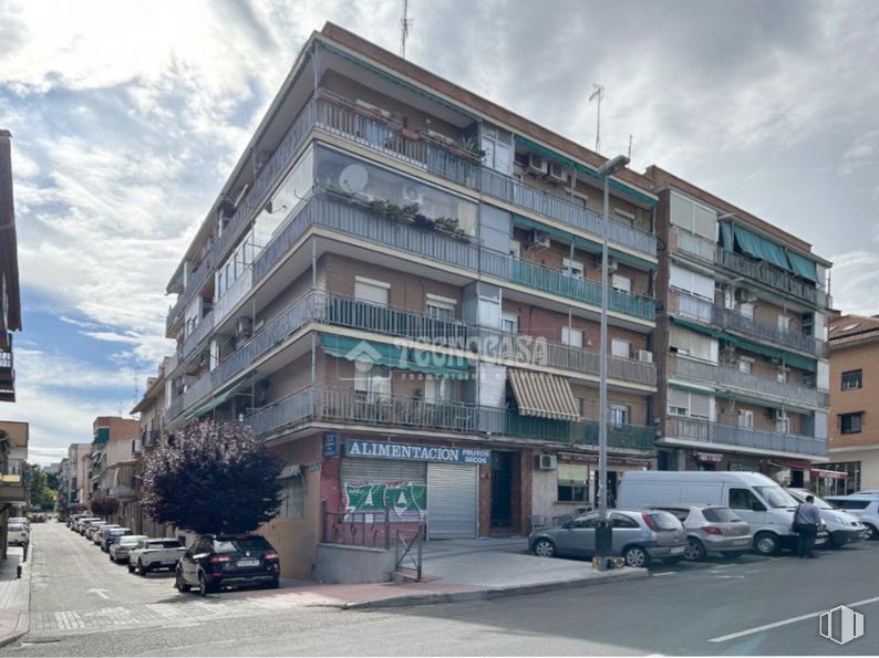 Local en alquiler en Carretera Mejorada, San Fernando de Henares, Madrid, 28830 con coche, edificio, nube, rueda, neumático, vehículo terrestre, cielo, ventana, vehículo y diseño urbano alrededor