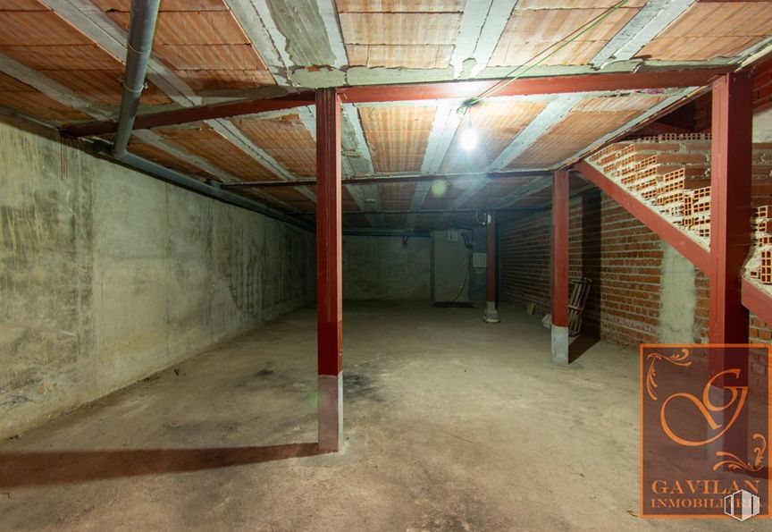 Local en alquiler en Plaza Jardín, Daganzo de Arriba, Madrid, 28814 con madera, haz, suelo, suelos, hall, inmobiliario, tinte para madera, madera dura, techo y contrachapado alrededor