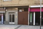 Retail for sale at Calle General Mola 3, Polán, Toledo, 45161 with door, building, window, fixture, wood, brick, road surface, neighbourhood, wall and sidewalk around