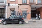 Local en venta en Calle Ciudad Real, Arganzuela, Madrid, 28045 con coche, neumático, rueda, persona, ventana, calle, luz de estacionamiento, ladrillo, albañilería y coche familiar alrededor