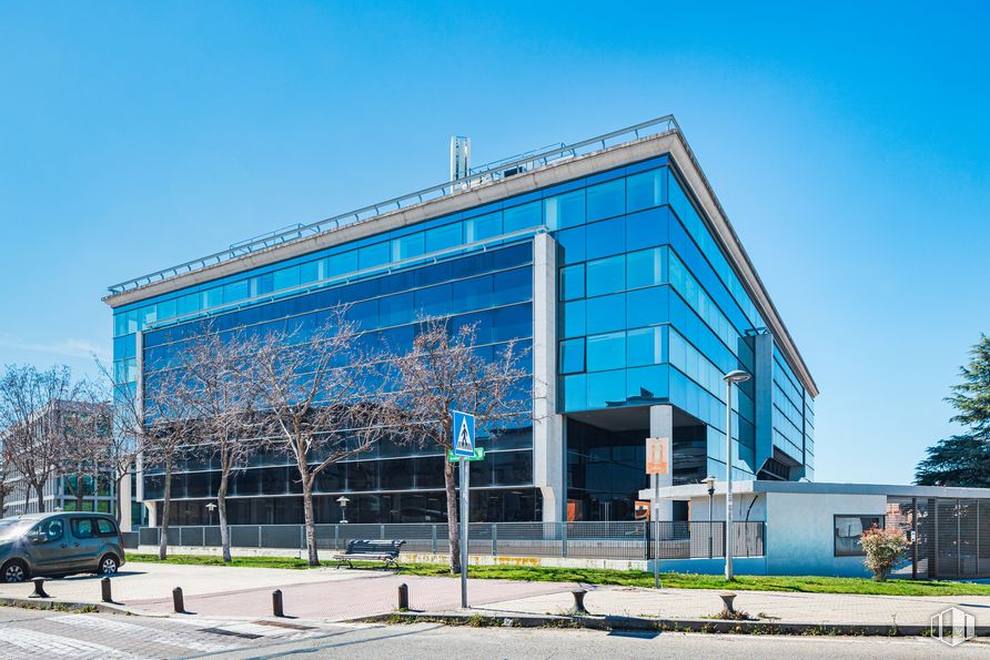 Oficina en alquiler en Edificio Cedro, Calle Anabel Segura, 14, Alcobendas, Madrid, 28109 con coche, edificio, cielo, planta, árbol, arquitectura, diseño urbano, ciudad, fachada y área residencial alrededor