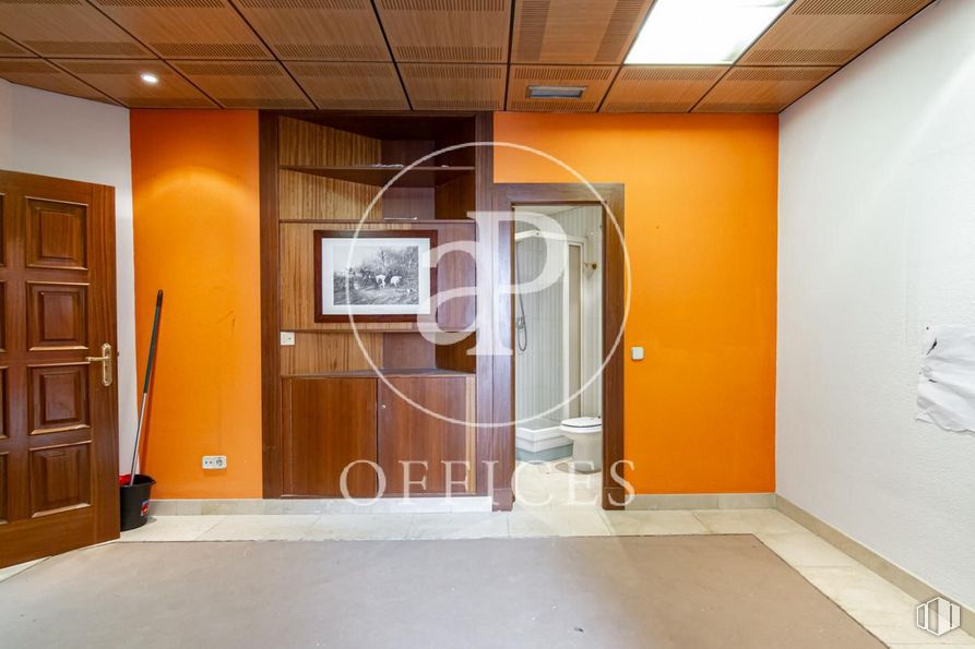 Oficina en venta en Calle Alonso Cano, Chamberí, Madrid, 28003 con alumbrado, puerta, edificio, accesorio, madera, diseño de interiores, casa, exterior automotriz, pasillo y suelo alrededor