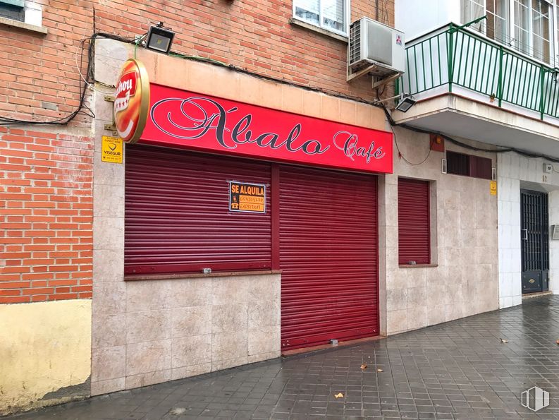 Local en alquiler y venta en Calle Fray Melchor Cano, 12, Leganés, Madrid, 28912 con ventana, propiedad, accesorio, albañilería, ladrillo, edificio, fuente, barrio, pared y fachada alrededor