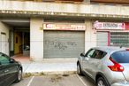 Retail for sale at Calle Romero, Azuqueca de Henares, Guadalajara, 19200 with car, tire, wheel, automotive tail & brake light, subcompact car and hot hatch around