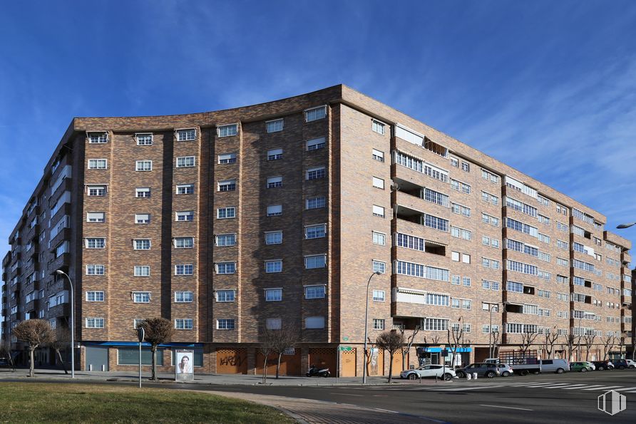 Local en venta en Paseo Acacias, 17, Coslada, Madrid, 28820 con edificio, cielo, ventana, nube, diseño urbano, bloque de torre, condominio, barrio, área residencial y casa alrededor