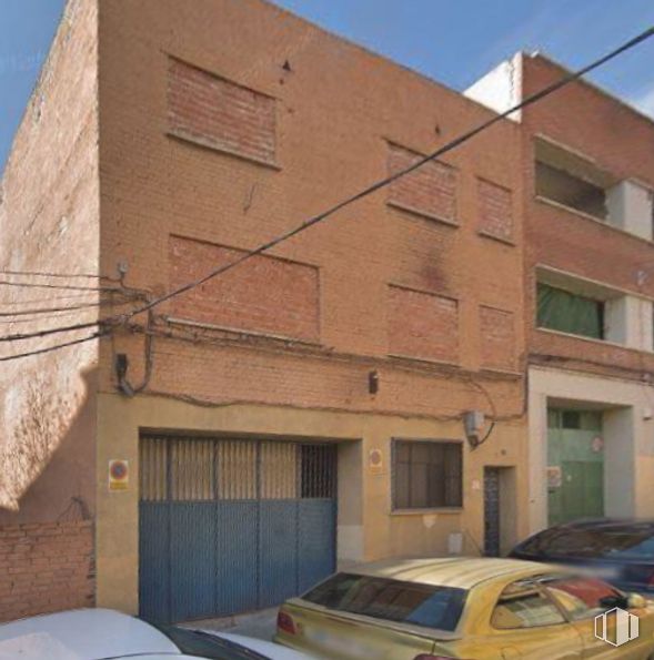 Suelo en venta en Zona centro, Leganés, Madrid, 28917 con coche, puerta, luz de estacionamiento, edificio, propiedad, vehículo, ventana, cielo, madera y barrio alrededor