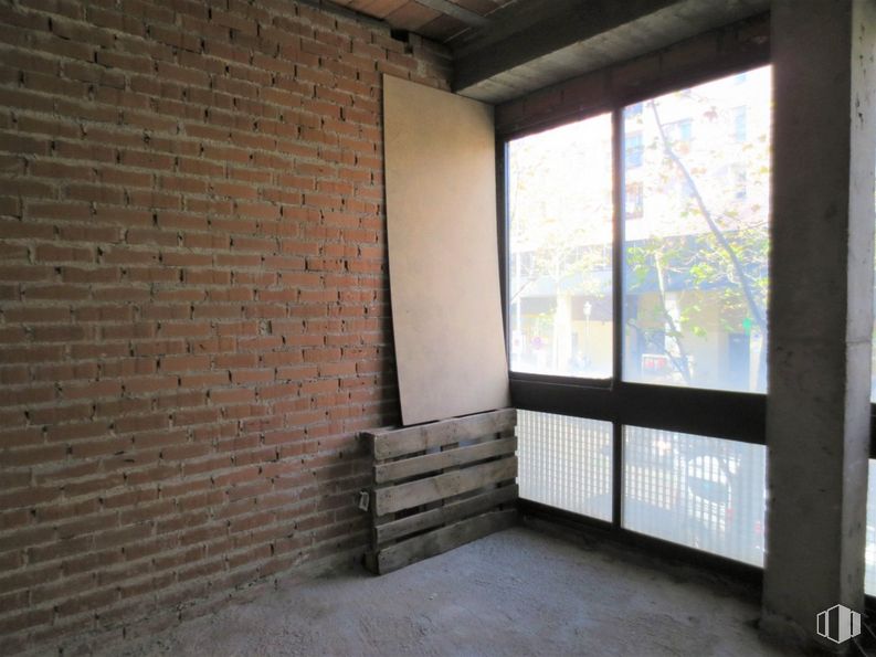 Local en venta en Calle Ribera de los Curtidores, 26, Centro, Madrid, 28005 con madera, ladrillo, albañilería, piso, accesorio, sombra, suelo, bienes raíces, material de construcción y techo alrededor