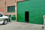 Industrial for sale at Polígono Industrial Finca Valdecarante, Vicálvaro, Madrid, 28052 with window, car, tire, door, wheel, automotive parking light, vehicle, building, asphalt and facade around