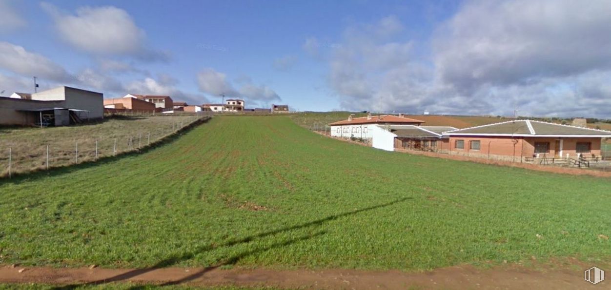 Land for sale at Calle Torrecilla, Espinoso del Rey, Toledo, 28012 with sky, cloud, plant, ecoregion, land lot, building, grassland, natural landscape, grass and plain around