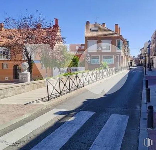 Suelo en venta en Calle Mar Cantábrico, Hortaleza, Madrid, 28033 con casa, cielo, edificio, ventana, planta, superficie de la carretera, árbol, diseño urbano, asfalto y zona residencial alrededor