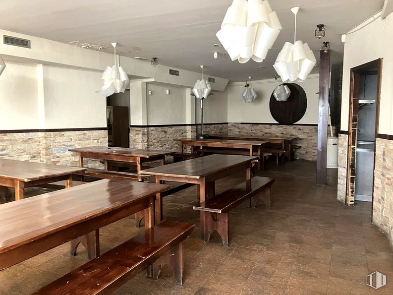 Retail for sale & for rent at Plaza de España, Las Rozas de Madrid, Madrid, 28230 with bench, light fixture, table, lighting, wood, flooring, floor, interior design, furniture and ceiling around