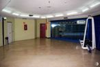 Retail for sale at Centro Comercial Arce, Zona de Copacabana, Móstoles, Madrid, 28935 with fixture, hall, building, flooring, door, parking, event, ceiling, sport venue and room around