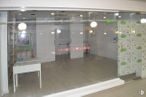 Retail for sale at C.C. BurgoCentro II, Calle Comunidad de Madrid, 37, Las Rozas de Madrid, Madrid, 28230 with table, fixture, floor, door, flooring, gas, glass, building, space and event around