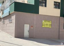 Retail for rent at Avenida de Atenas, 2, Arganda del Rey, Madrid, 28500 with window, building, door, urban design, road surface, composite material, facade, house, fixture and asphalt around