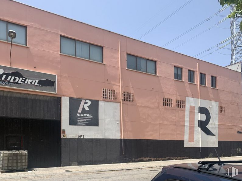 Nave en venta en Zona Campodón - Ventorro del Cano, Alcorcón, Madrid, 28925 con ventana, coche, edificio, cielo, fuente, barrio, casa, fachada, edificio comercial y ladrillo alrededor