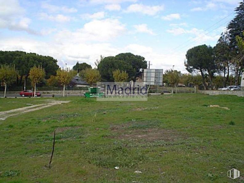 Suelo en venta en Zona Centro, Valdemorillo, Madrid, 28210 con edificio, nube, cielo, planta, árbol, lote de tierra, paisaje, llanura, pastizal y hierba alrededor