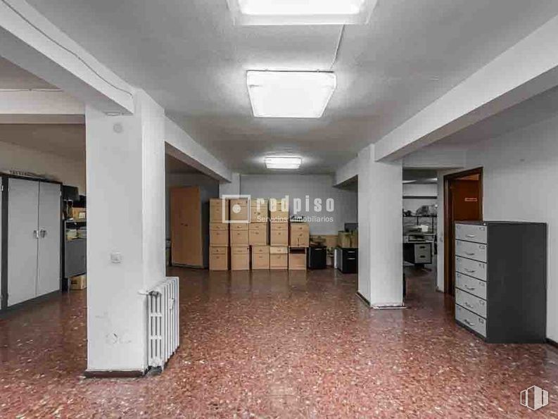 Oficina en venta en Calle Cristóbal Bordíu, Chamberí, Madrid, 28003 con lámpara, alumbrado, accesorio, interiorismo, ebanistería, madera, suelos, suelo, puerta y edificio alrededor