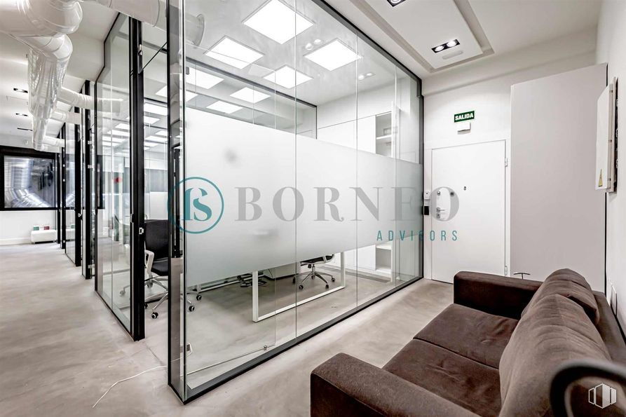 Oficina en venta en Calle Zurbarán, 9, Chamberí, Madrid, 28010 con sofá, edificio, interiorismo, arquitectura, diseño automovilístico, suelo, pared, suelos, techo y hall alrededor