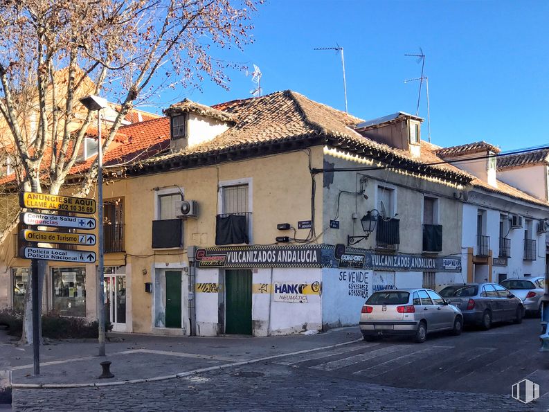 Local en venta en Carretera de Andalucía, 63, Aranjuez, Madrid, 28300 con coche, cielo, edificio, ventana, vehículo, azul, infraestructura, planta, arquitectura y árbol alrededor