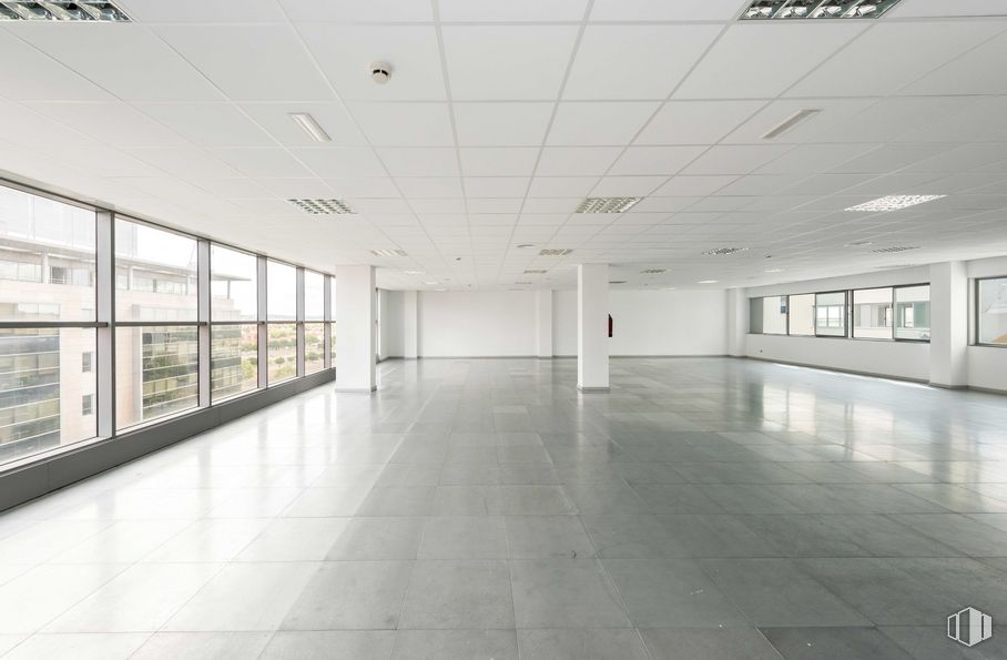 Oficina en alquiler en 521 HUB - Edificio I, Calle Marie Curie, 17, Rivas-Vaciamadrid, Madrid, 28529 con ventana, accesorio, entrada, piso, suelo, techo, vidrio, evento, espacio y material transparente alrededor