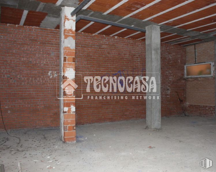 Local en venta en Zona del Juzgado de Paz, Humanes de Madrid, Madrid, 28830 con madera, albañilería, LADRILLO, material de construcción, gas, fuente, material compuesto, viga, fachada y suelo alrededor