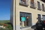 Retail for rent at Zamarramala, Segovia, 40196 with car, plant, building, window, property, automotive tail & brake light, vehicle, vehicle registration plate, sky and door around