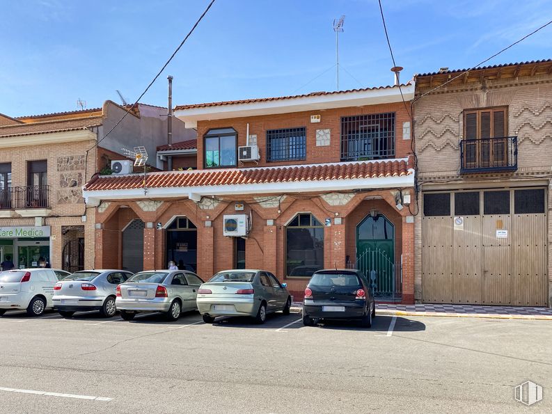 Local en venta en Carretera Ugena, 7, Illescas, Toledo, 45200 con coche, ventana, edificio, rueda, vehículo terrestre, cielo, neumático, vehículo, luz de estacionamiento automotriz y zona residencial alrededor