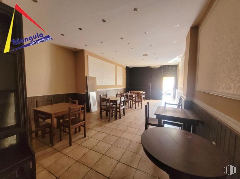 Retail for sale at El Cerro - Carretera San Rafael, Segovia, 40006 with table, chair, furniture, building, architecture, interior design, plant, flooring, floor and wall around