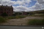 Land for sale at Calle Arroyo de San Andrés, 1, Casarrubios del Monte, Toledo, 45950 with building, cloud, sky, plant, window, land lot, house, landscape, grass and cumulus around