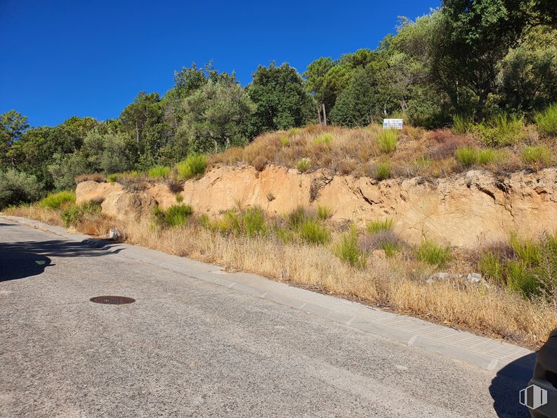 Suelo en venta en Calle Adobes, s/n, Piedralaves, Ávila, 05440 con planta, cielo, comunidad de plantas, ecorregión, infraestructura, superficie de la carretera, asfalto, vegetación, lote de tierra y pendiente alrededor