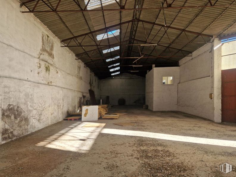 Industrial for sale at Calle Gibraltar Español, Torrijos, Toledo, 45500 with road surface, wood, floor, flooring, door, asphalt, tints and shades, concrete, ceiling and composite material around