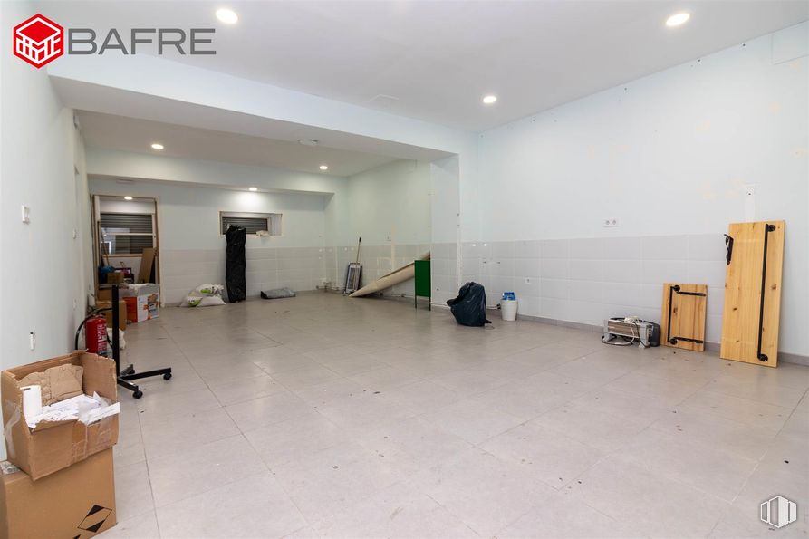 Local en alquiler y venta en Calle Ballesta, Centro, Madrid, 28004 con caja de envío, caja, suelos, suelo, techo, hall, pintura, limpieza, escayola y suelo de baldosas alrededor