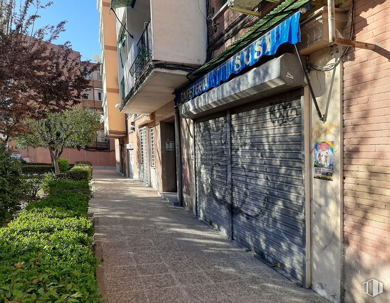 Local en venta en Calle Isidro Fernández, Fuencarral - El Pardo, Madrid, 28034 con planta, edificio, superficie de la carretera, carretera, fachada, árbol, acera, ciudad, asfalto y ladrillo alrededor